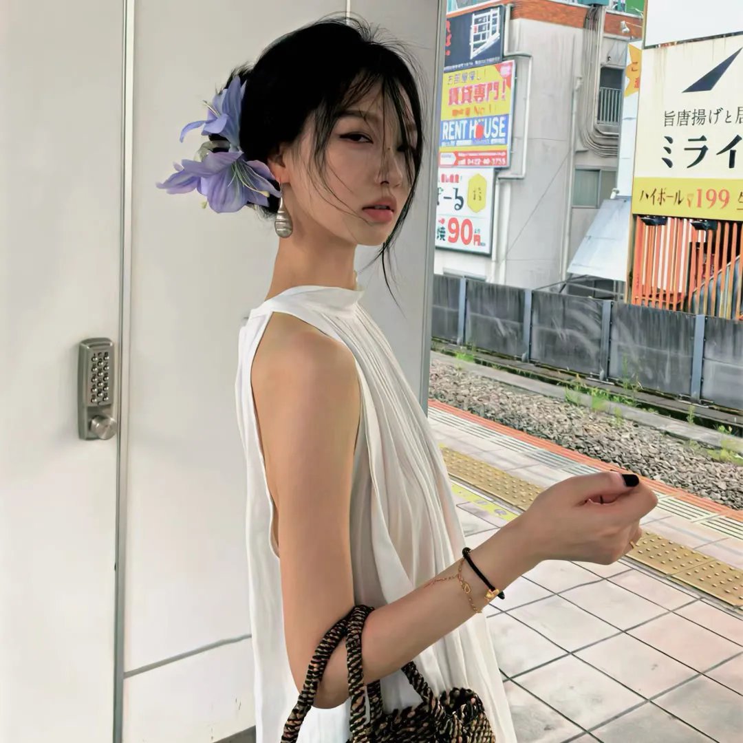 肮脏的黑袋子
